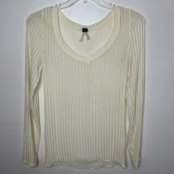 Free People Tops - FREE PEOPLE Ribbed Long Sleeve Bone Color Blouse Top